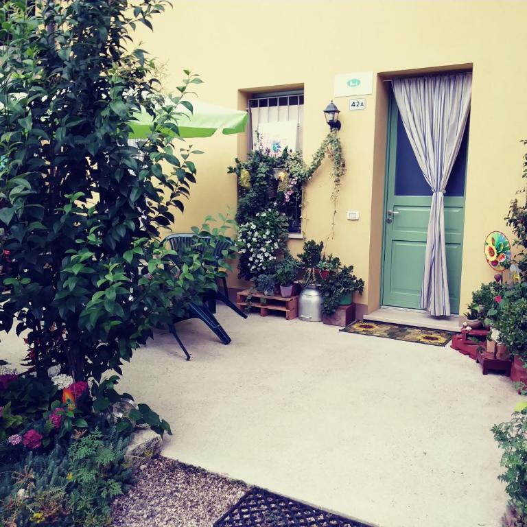 B&B Peschi in Fiore - Camera Matrimoniale Standard con Bagno in Comune - 1
