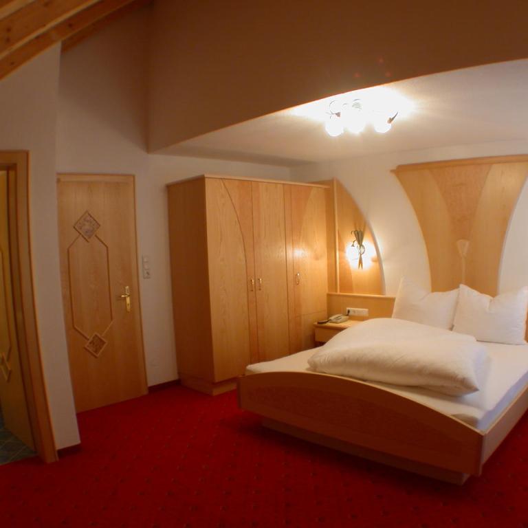 Hotel Garni Pradella - Dreibettzimmer - 4
