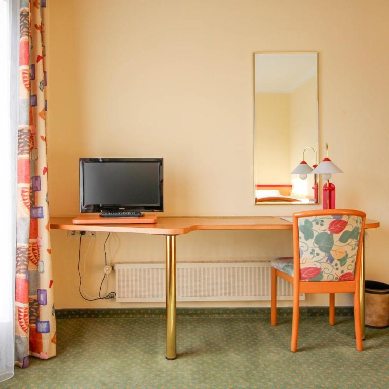 Hotel Brandl - Habitación Individual con balcón - 4