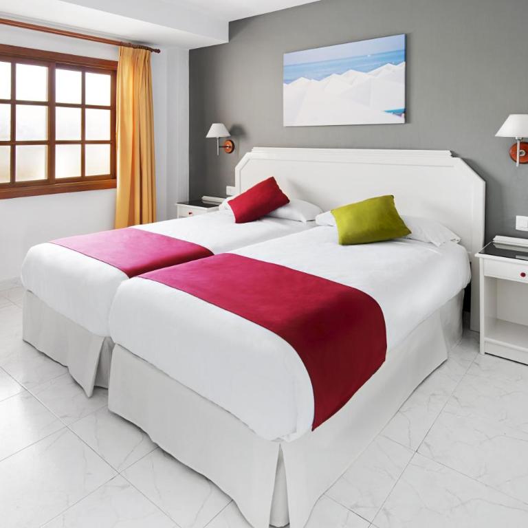Elba Castillo San Jorge & Antigua Suite Hotel - One-Bedroom Apartment (2 Adults + 2 Children) - 2