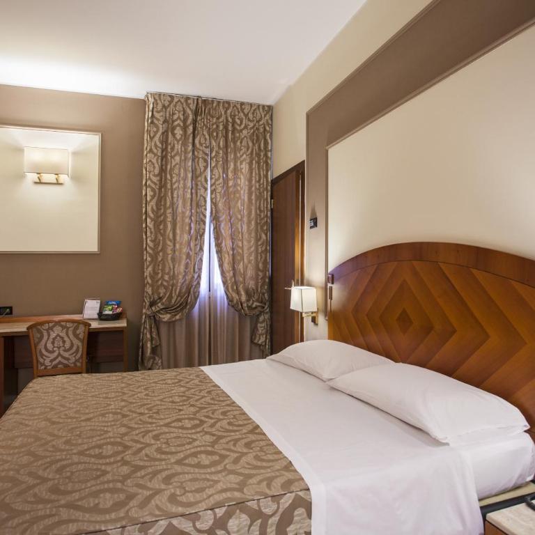 Savoia Hotel Country House Bologna - Camera Matrimoniale Comfort - 1