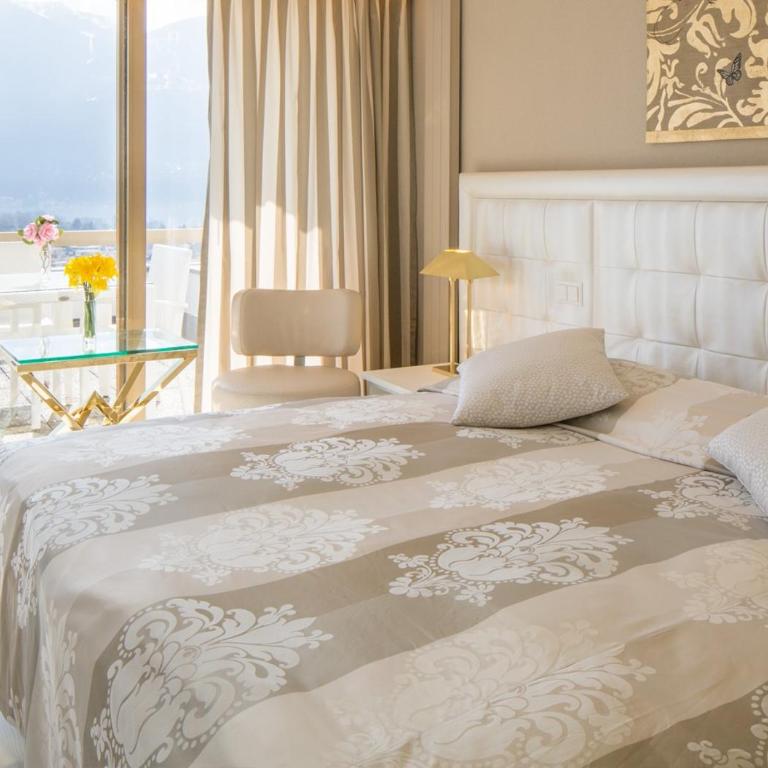Hotel Ascona - Camera Matrimoniale Deluxe con Terrazza e Vista Lago - 2
