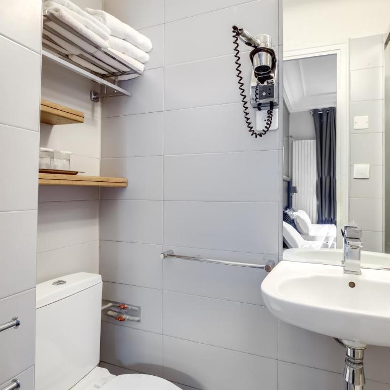 Hotel Opera Maintenon - Chambre Triple avec 2 Lits - 6