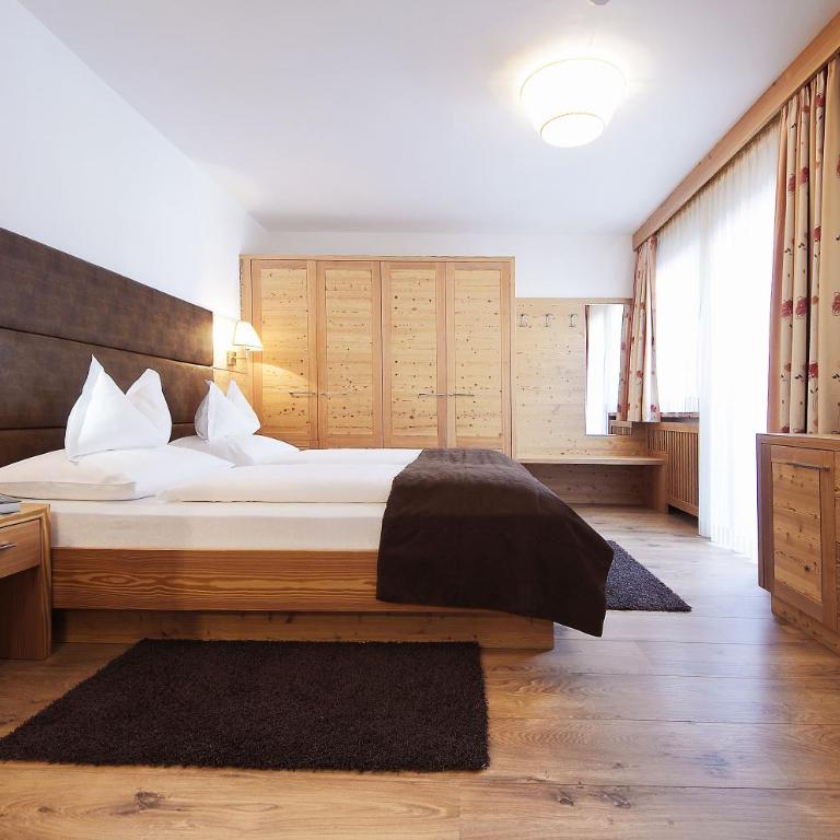 Mountain B&B - La Scalira - Dreibettzimmer mit Balkon - 2