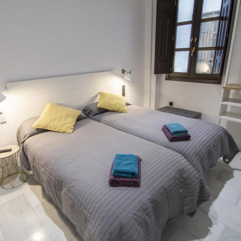 Casa Montalbán Apartamentos Turísticos - Two-Bedroom Apartment - 23