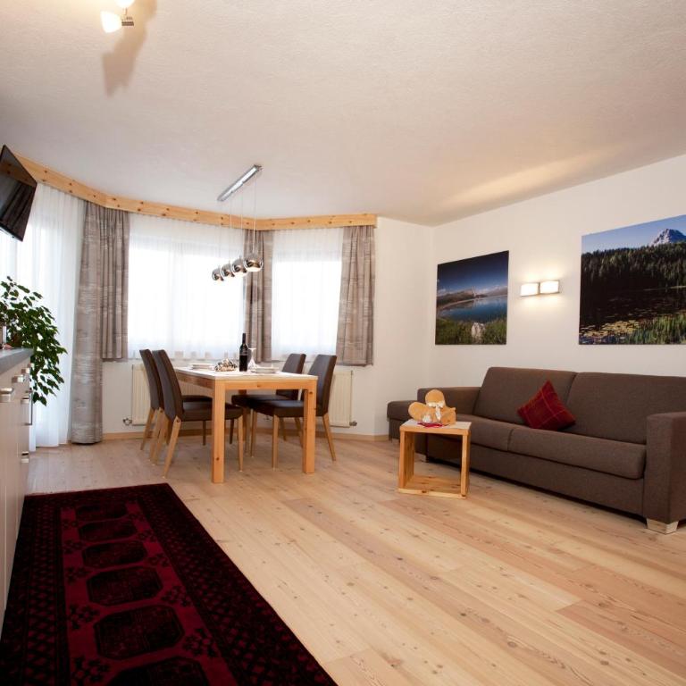 Haus Romantica - Apartment mit 2 Schlafzimmern und Terrasse - 1