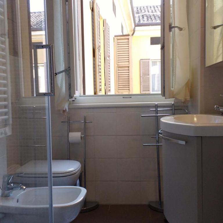 Heart of Parma - Appartamento con 2 Camere da Letto - 10