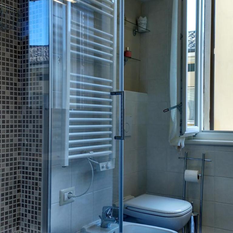 Heart of Parma - Appartamento con 2 Camere da Letto - 9