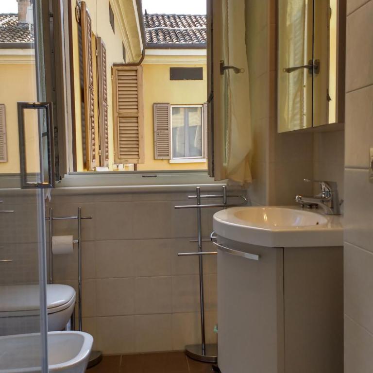 Heart of Parma - Appartamento con 2 Camere da Letto - 5