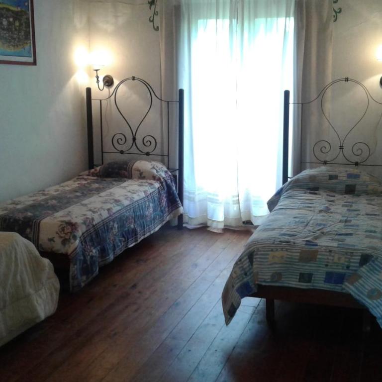 marratxi - Three-Bedroom House - 4