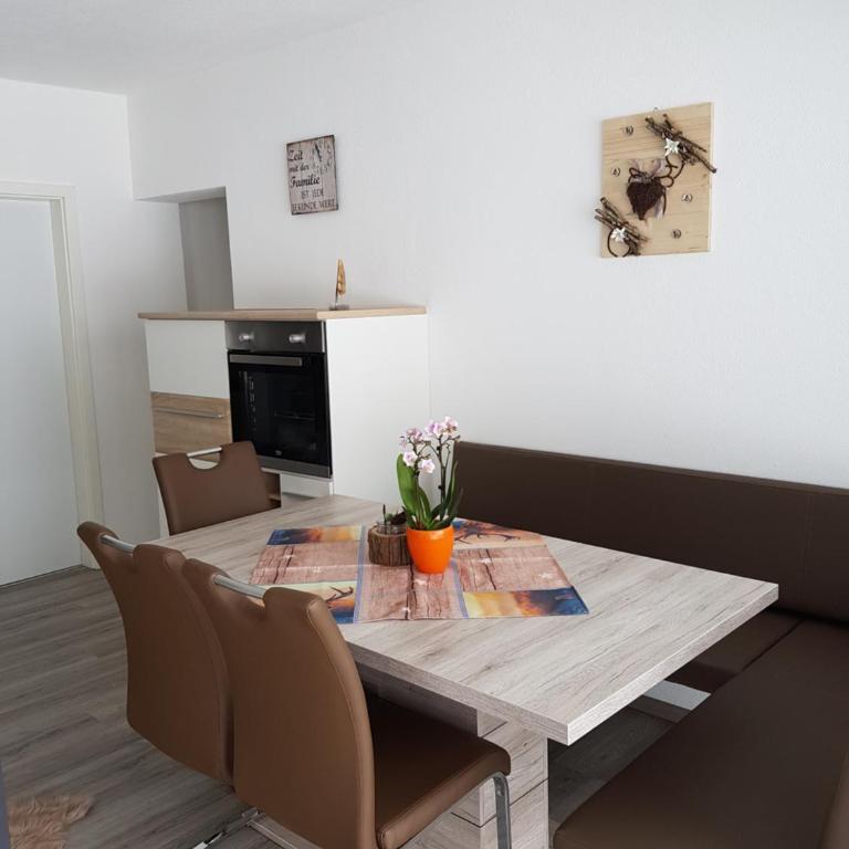Ferienwohnung Colleen - Apartment with Garden View - 26