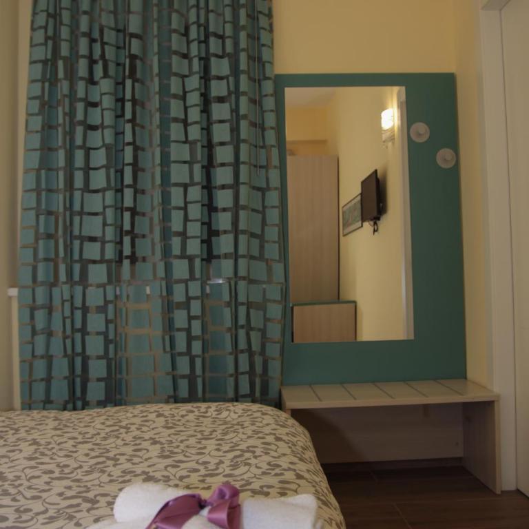 Homesuitehome - Camera Matrimoniale con Bagno Privato - 14