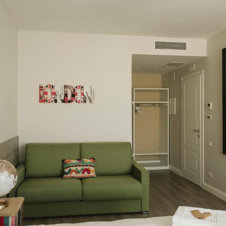 Livingstone B&B - Camera Quadrupla Premium - 13