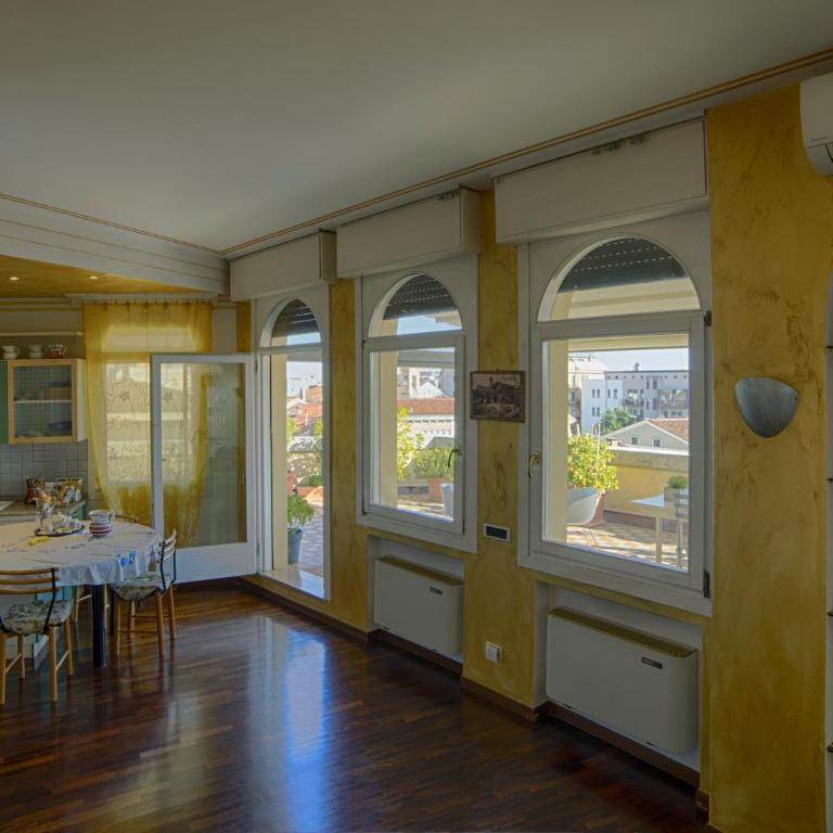 Holiday Treviso Attico Vittoria - Apartamento de 2 dormitorios - Ático - 3
