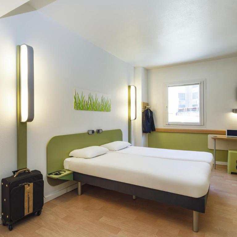 Ibis Budget Málaga Centro - Habitación Doble - 2 camas - 5