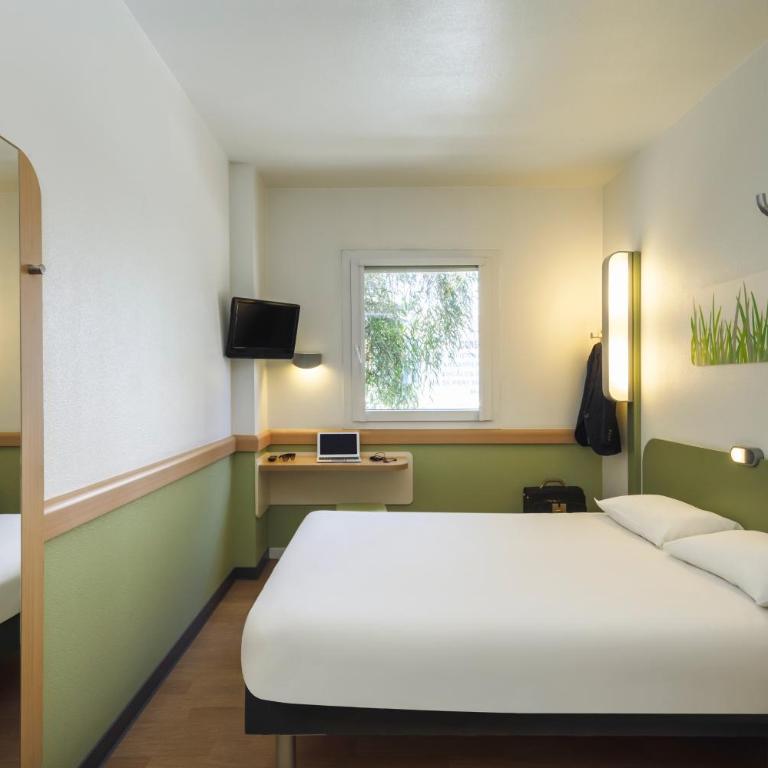 Ibis Budget Málaga Centro - Habitación Doble Estándar - 5