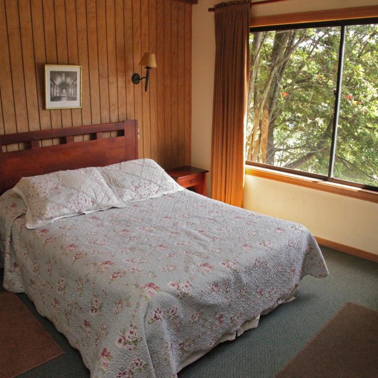 Cabañas Vasconia - Three-Bedroom Bungalow - 4