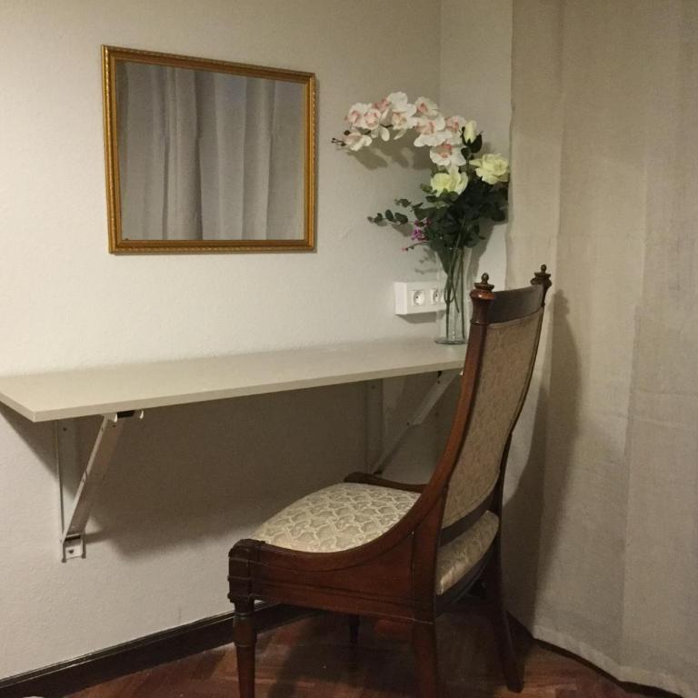 Apartamentos Azafranal-PARKING GRATIS- - Apartamento Deluxe - 17