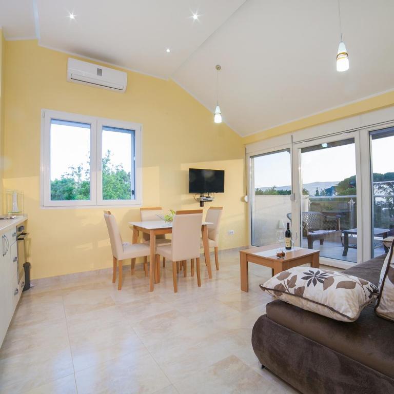 Sea Point II Apart hotel Tivat - Apartment with Sea View - 9