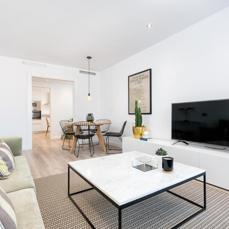 iloftmalaga Ciudad de la Justicia - Three-Bedroom Apartment, Mallarme 4 - 16
