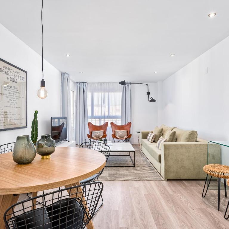 iloftmalaga Ciudad de la Justicia - Three-Bedroom Apartment, Mallarme 4 - 1