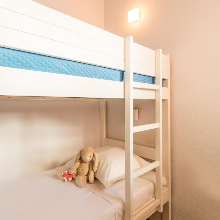 Résidence Pierre & Vacances l'Ange Gardien - Studio avec Coin Nuit en Alcôve, Climatisation et Terrasse ou Balcon (4 Personnes) - 4