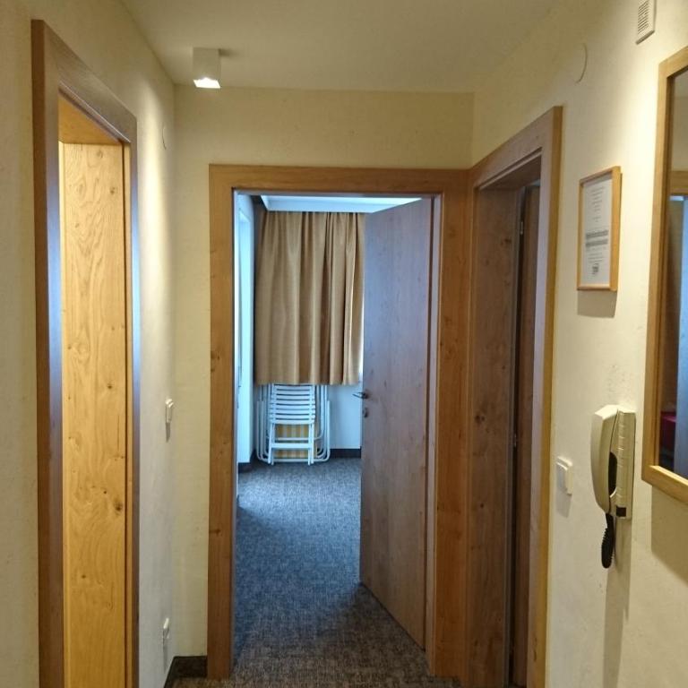 Appartements Tschol Martin - Apartment mit 1 Schlafzimmer und Balkon - 5