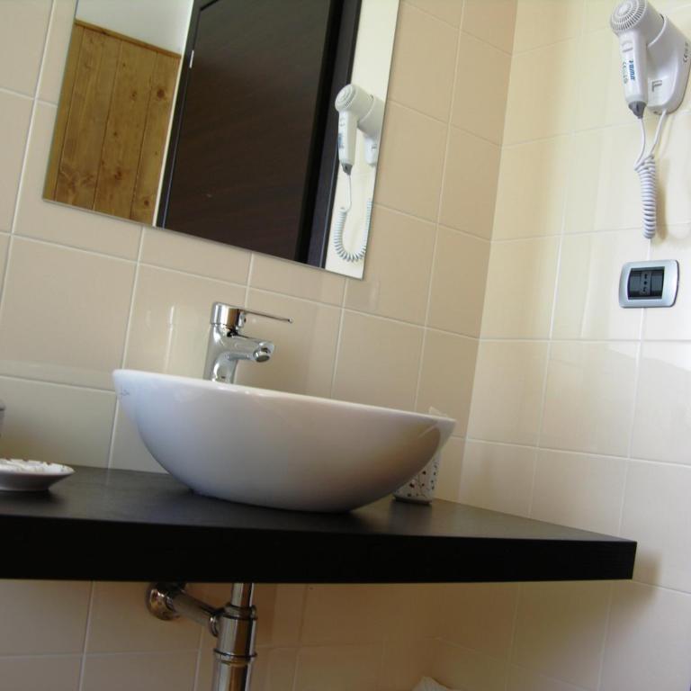 Baja delle Sirene - Double Room with Sea View - 4
