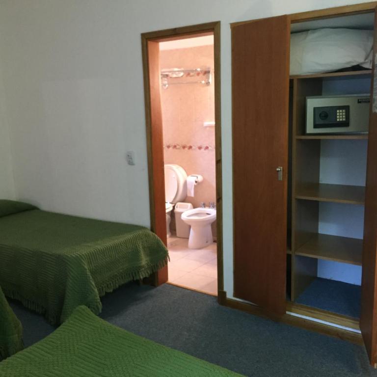 Alpina Hostería - Standard Quadruple Room - 2
