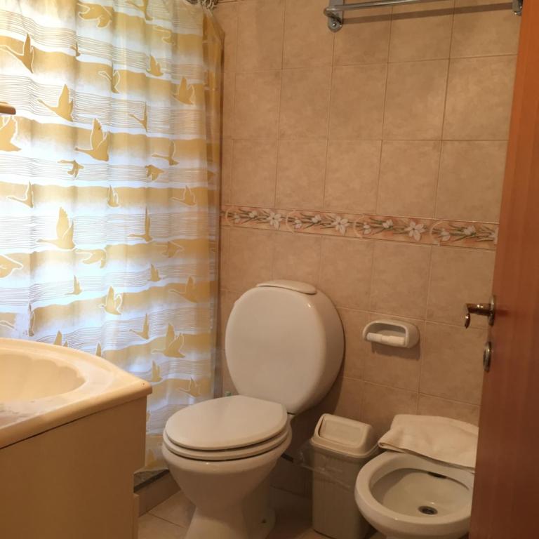Alpina Hostería - Classic Quadruple Room - 1