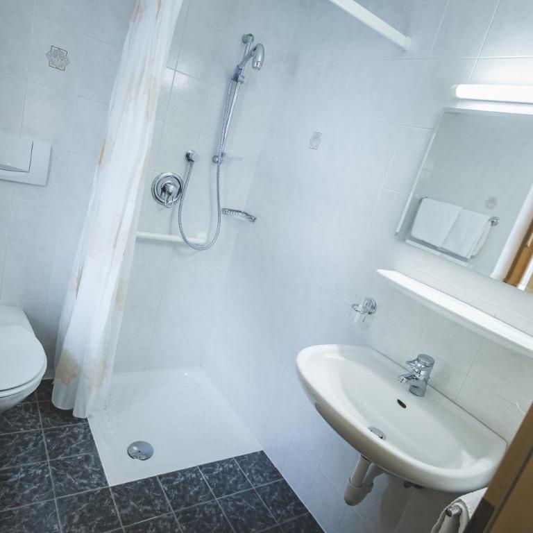 Garni Appartement Alpenresidence - Habitación Doble con ducha - 1 o 2 camas - 15