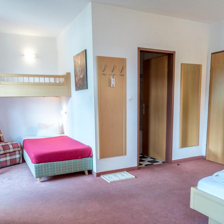 Hotel Kärntnerhof - Vierbettzimmer mit Panoramablick - 3