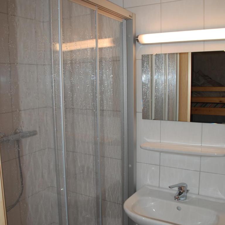 Pension Bäuerle - Vierbettzimmer - 12