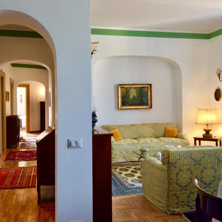 Colosseum View Exclusive Apartment - Three-Bedroom House - 22