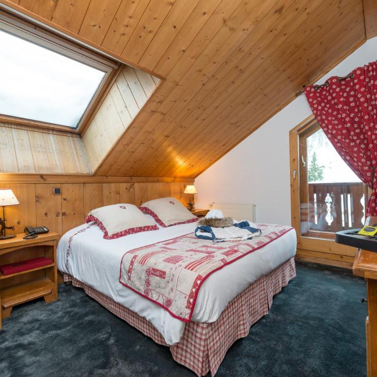 Hotel Eterlou - Chambre Double Traditionnelle - 7