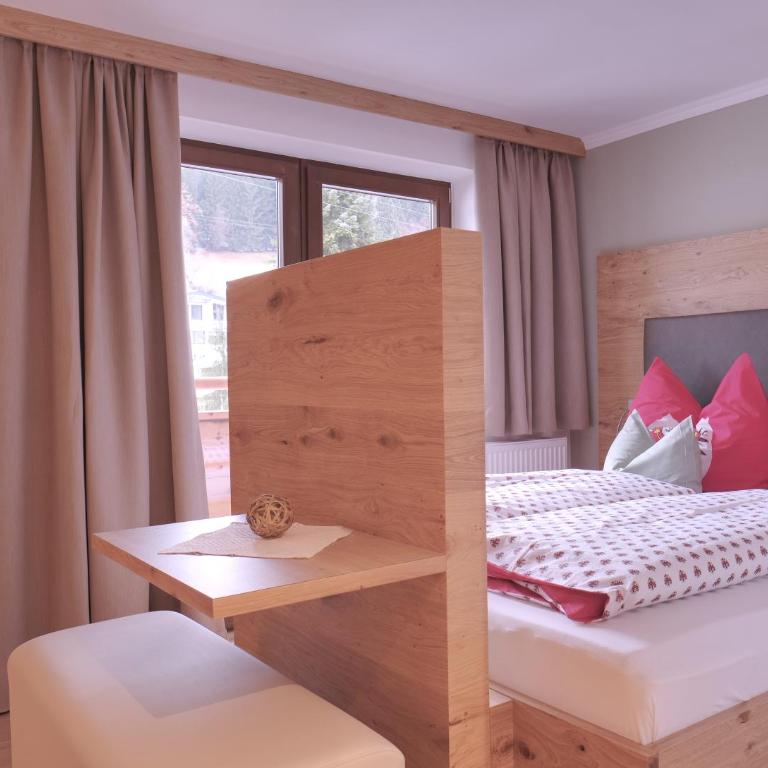 Pension Aloisia - Chambre Double Deluxe avec Balcon - 5