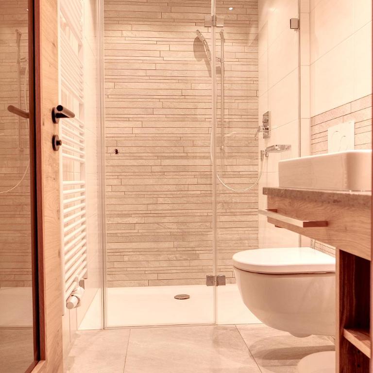Pension Aloisia - Chambre Double Deluxe avec Balcon - 6