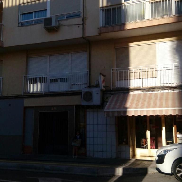 Apartment on Carrer Doctor Sapena - One-Bedroom Apartment - 3