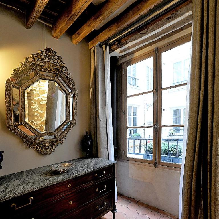 Beautiful apartment in historical Marais - Appartement 3 Chambres - 18