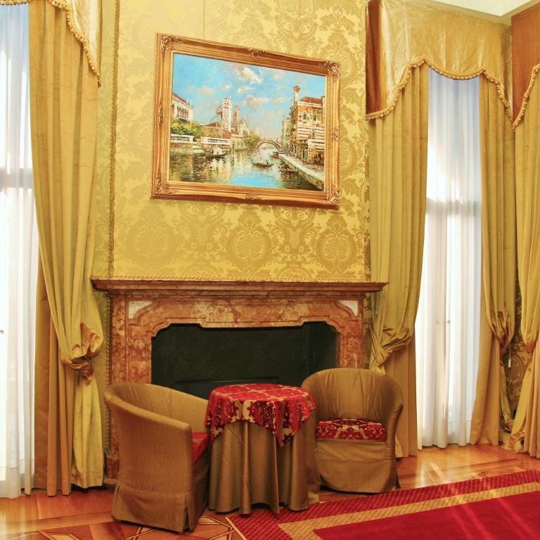 Pesaro Palace - Suite - 7