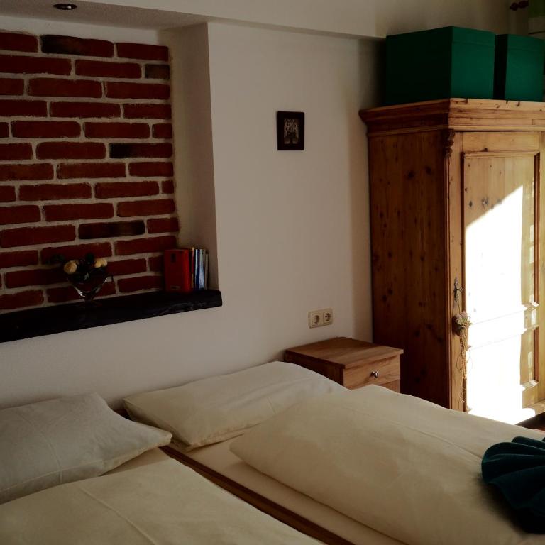 Tuxie Haus - Apartment with Mountain View - 11