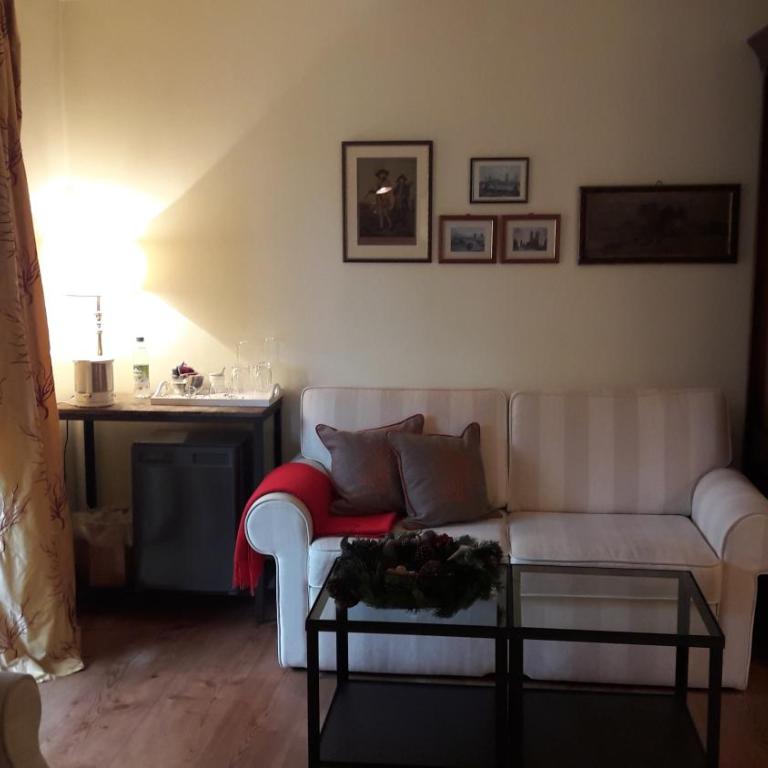 Pension Prinz - Doppelzimmer mit Balkon - 3