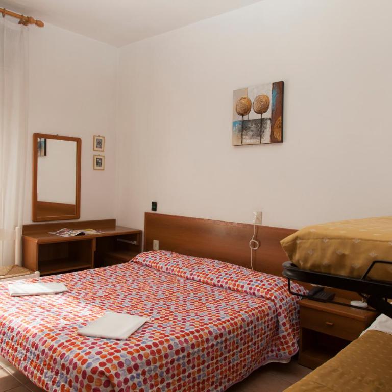 Hotel Taormina - Camera Familiare (2 Adulti + 2 Bambini) - 1