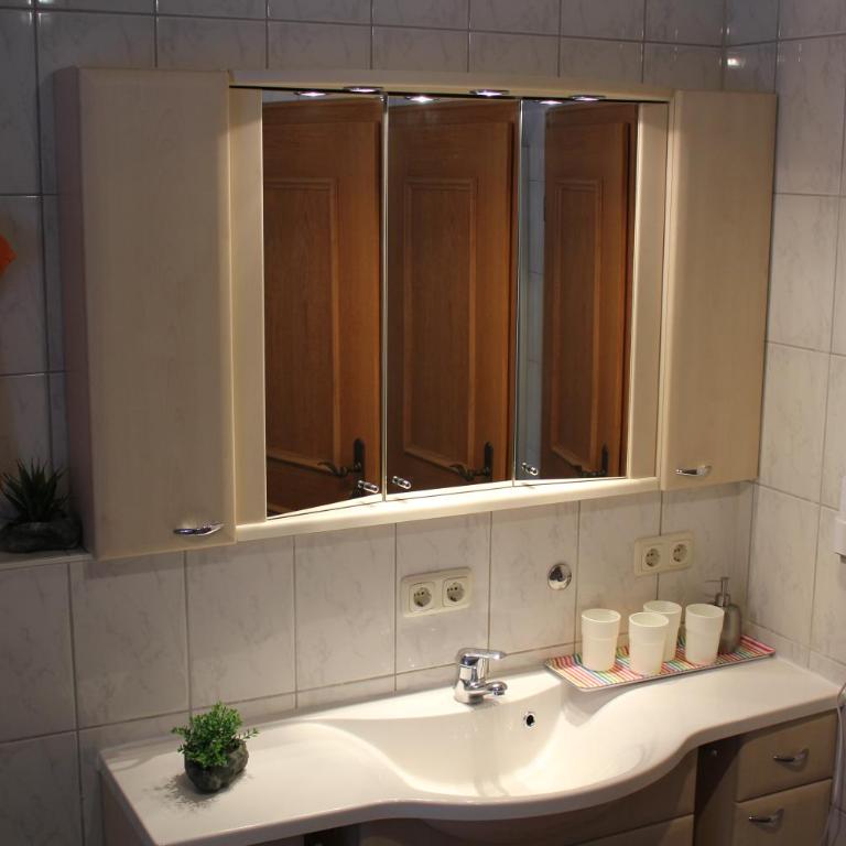 Apartment Andrea - Chiemgau Karte - Apartment mit 2 Schlafzimmern und Balkon - 21