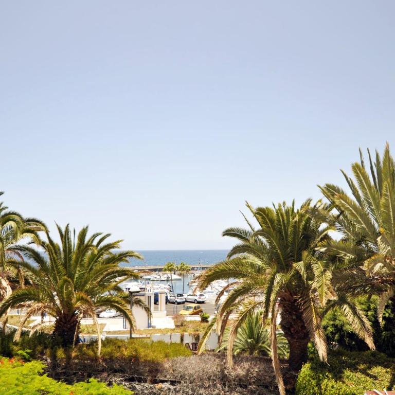 Nice townhouse on the 1st line by AltamarHomes - Bungalow de 4 dormitorios - 1