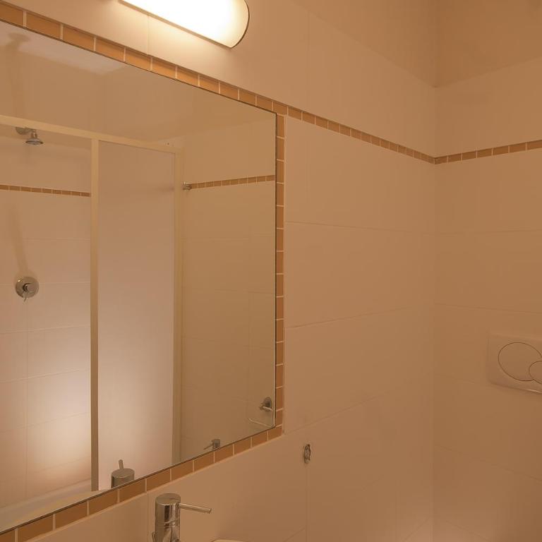 Casa Billi - Double Room with Private Internal Bathroom - 4