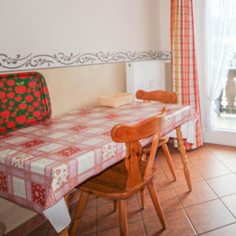 Apartments- und Ferienhaus Anton - Two-Bedroom Apartment - 15