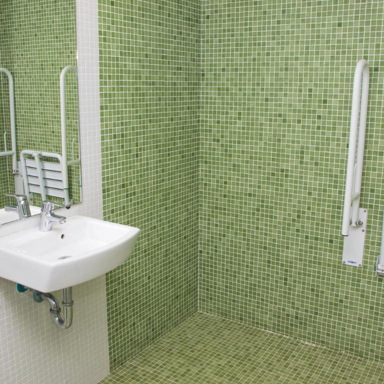 Sant Jordi Hostels Sagrada Familia - Bed in 6-Bed Female Dormitory Room - 1