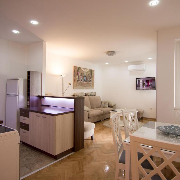 Apartments near St. Sava Temple - Apartman sa 2 Spavaće Sobe - 4