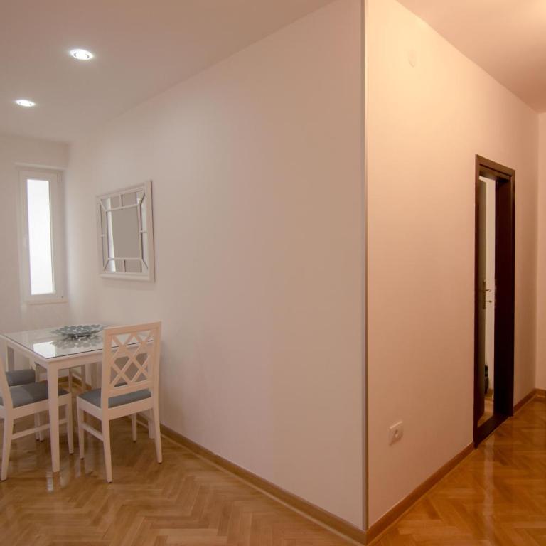 Apartments near St. Sava Temple - Apartman sa 2 Spavaće Sobe - 5